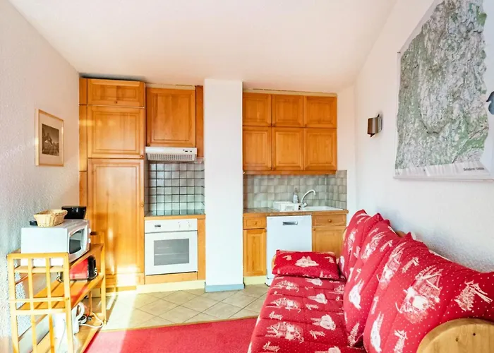 Appartement Résidence Cimes De Caron - Location: Avec Un Grand Balcon Au Sud Pour 8 ! Mae-9015